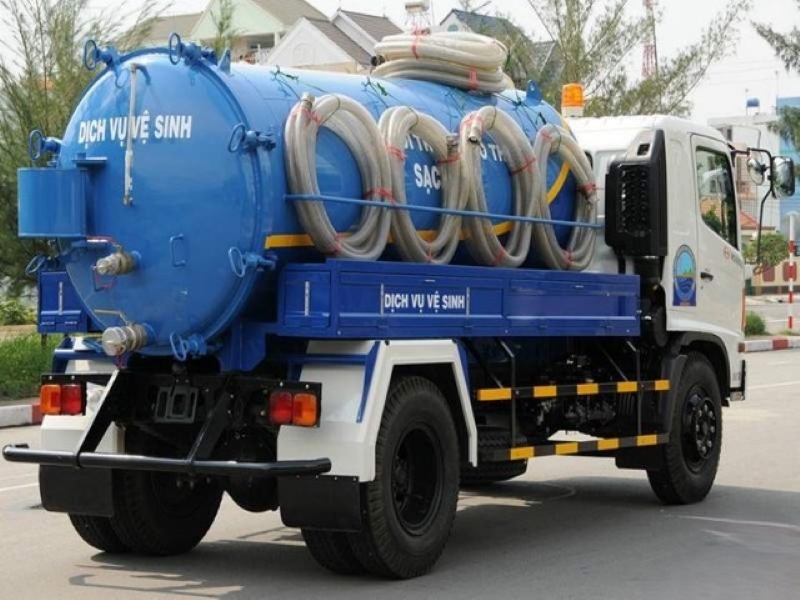 1 Xe Hút Hầm Cầu Bao Nhiêu Khối và Bảng Giá Dịch Vụ 3 XE THÔNG CỐNG HÚT BÙN - HÚT CHẤT THẢI 5 KHỐI HINO FC