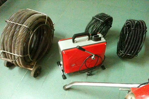 Bảng Giá Thông Tắc Cống Bằng Máy Lo Xo Công Nghiệp – Dịch Vụ Thông Tắc Cống  – Bể Phốt – Bồn Cầu Uy Tín Hàng Đầu Tại Hà Nội