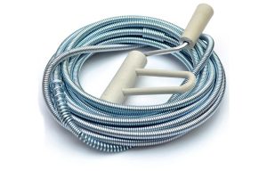 Hướng Dẫn Sử Dụng Dây Thông Cống Lò Xo Để Thông Tắc Cống