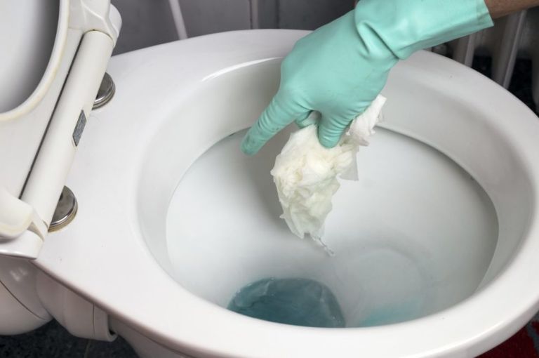 Dấu Hiệu Nhận Biết Bể Phốt Bị Đầy Và Cách Xử Lý Hiệu Quả